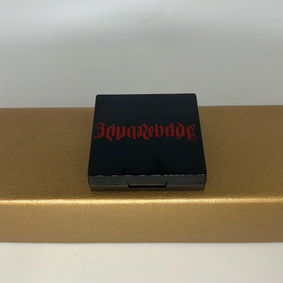 🟨$5 when bundled - Reina Rebelde Sol Highlighter - Picture 1 of 3